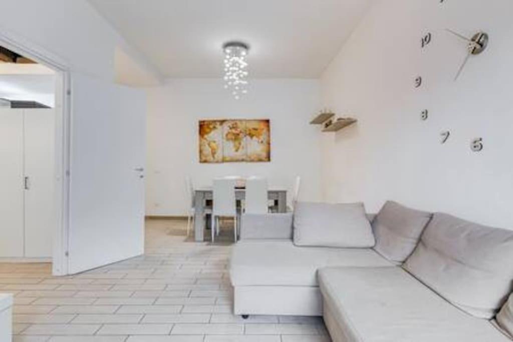 Domus Laterani By Jfm - Comfortable Apartment Big Terrace Colosseo Rome Buitenkant foto