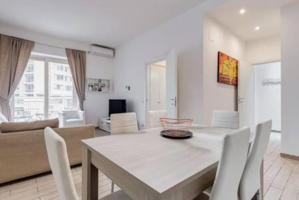 Domus Laterani By Jfm - Comfortable Apartment Big Terrace Colosseo Rome Buitenkant foto