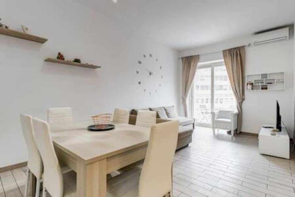 Domus Laterani By Jfm - Comfortable Apartment Big Terrace Colosseo Rome Buitenkant foto