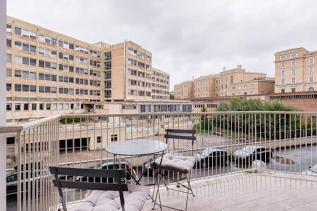 Domus Laterani By Jfm - Comfortable Apartment Big Terrace Colosseo Rome Buitenkant foto