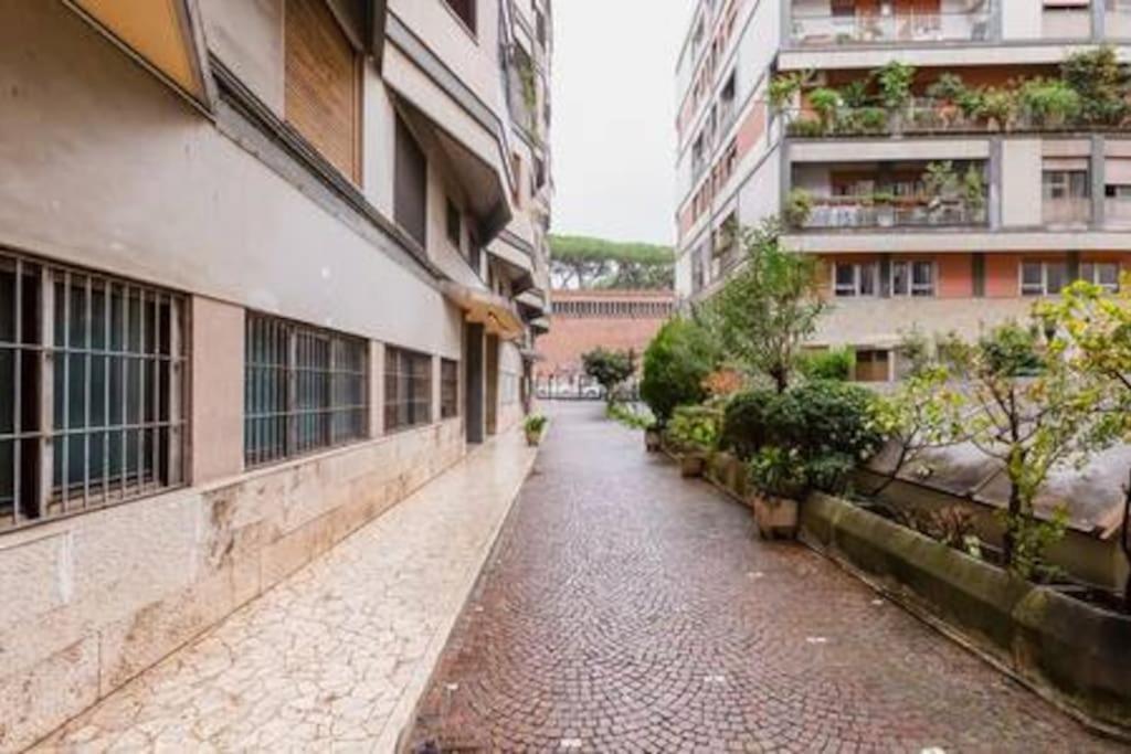 Domus Laterani By Jfm - Comfortable Apartment Big Terrace Colosseo Rome Buitenkant foto