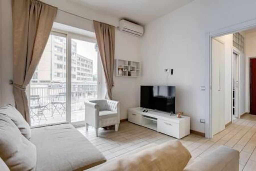 Domus Laterani By Jfm - Comfortable Apartment Big Terrace Colosseo Rome Buitenkant foto