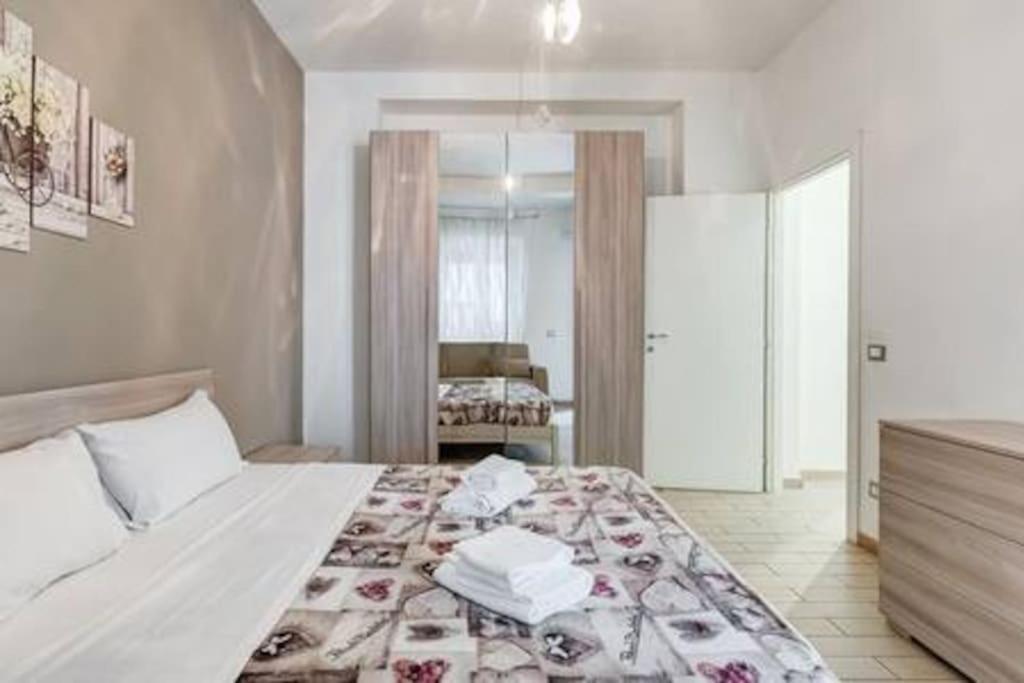 Domus Laterani By Jfm - Comfortable Apartment Big Terrace Colosseo Rome Buitenkant foto