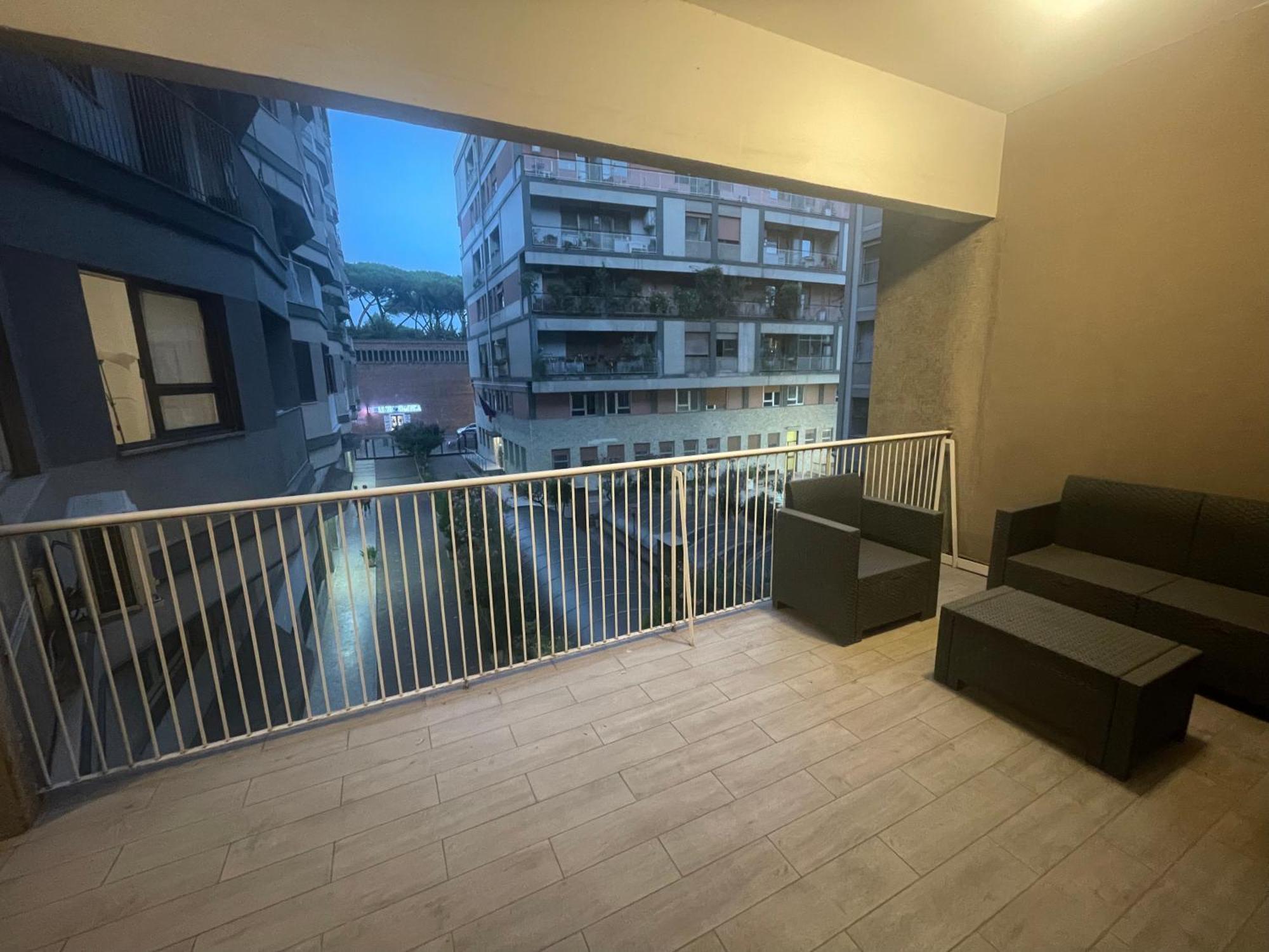 Domus Laterani By Jfm - Comfortable Apartment Big Terrace Colosseo Rome Buitenkant foto